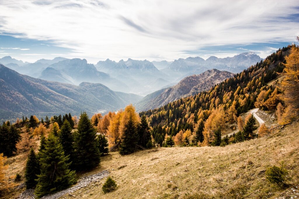 Dolomiten Berge Herbst In den Dolomiten wandern Tipps für Anfänger