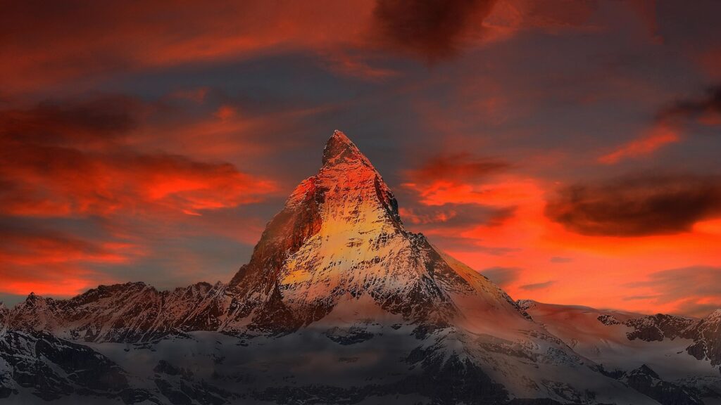 Matterhorn Berg Schnee Sonnenuntergang Die schwierigsten Berge der Welt – Herausforderungen für Bergsteiger