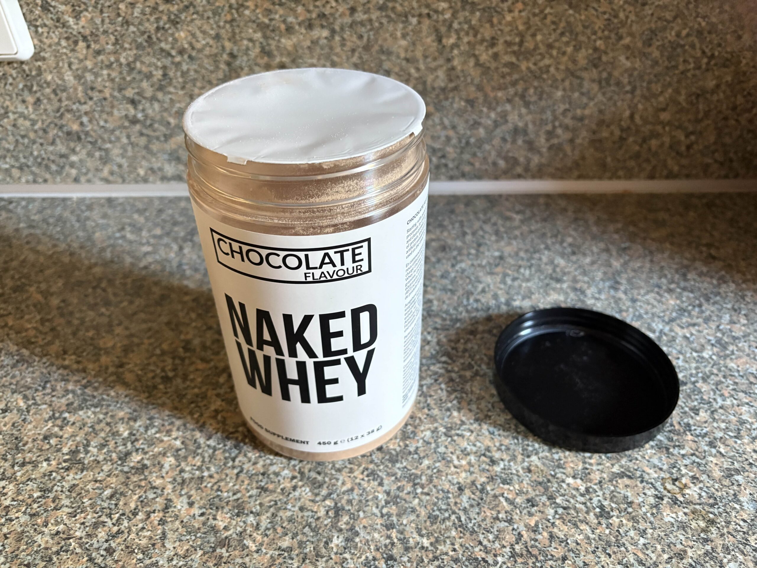 Naked Nutrition Chocolate Flavour 450g mit silberner Folie